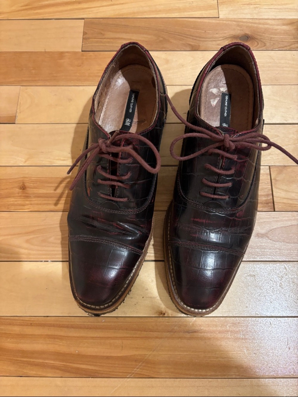H&M Leather Dark Burgundy Croc-Embossed Lace-Up Oxfords